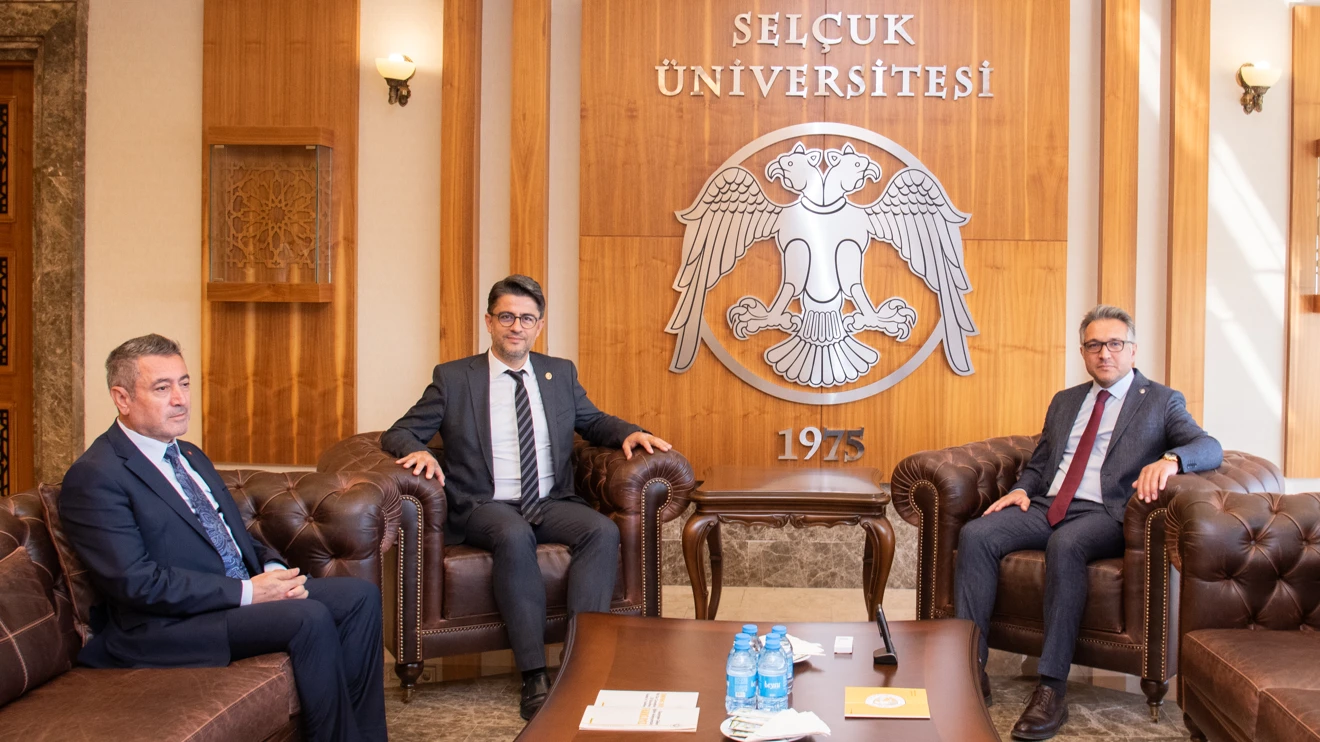 Çanakkale Onsekiz Mart Üniversitesi yönetimi, Selçuk Üniversitesindeydi